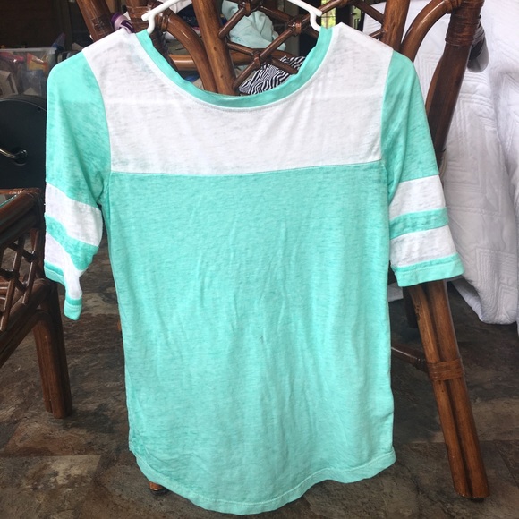 Other - Super Cute teal and white shirt!